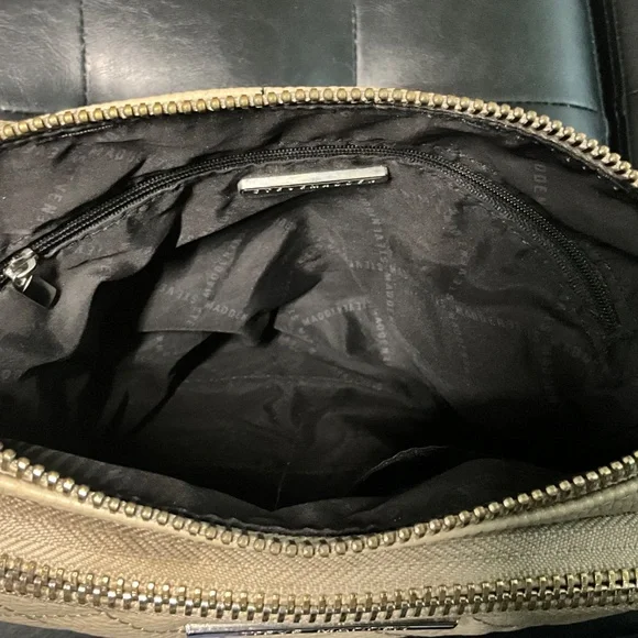 STEVE MADDEN Light Grey Crossbody Messenger Bag- Quilted Faux Leather - Picture 11 of 11